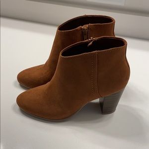 Cognac Brown Tan Booties Size 7